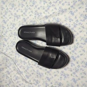 Size 8 Donald/Pliner platform sandal